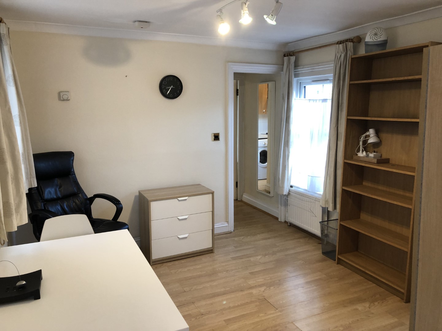 1 Bedroom Flat - Epsom Student Rooms